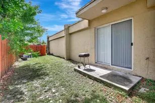 9725 NW 26th Ct, Sunrise, FL 33322 - Photo 20