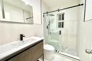 401-403 NE 14th Ave, Fort Lauderdale, FL 33301 - Photo 12