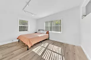 805 NE 17th Ave, Fort Lauderdale, FL 33304 - Photo 10