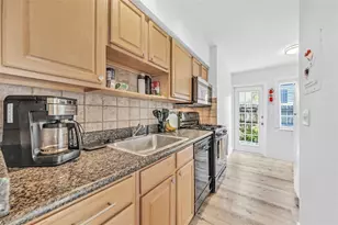 805 NE 17th Ave, Fort Lauderdale, FL 33304 - Photo 16