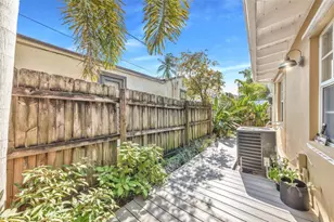 805 NE 17th Ave, Fort Lauderdale, FL 33304 - Photo 22