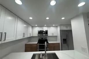 9148 SW 23rd St, Davie, FL 33324 - Photo 4