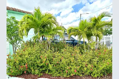 430 NE 75th Street, Miami, FL 33138 - Photo 2