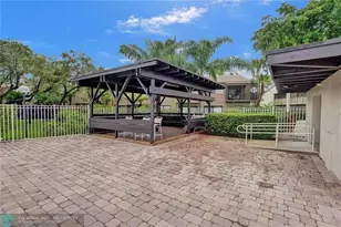 1668 Cypress Pointe Dr, Coral Springs, FL 33071 - Photo 24