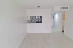 1305 W 46th St, Hialeah, FL 33012 - Photo 12