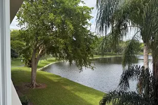 2108 S Cypress Bend Dr, Pompano Beach, FL 33069 - Photo 8