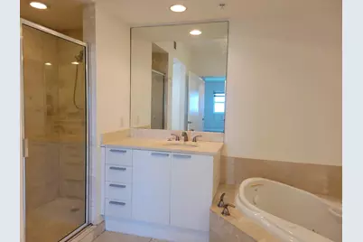 15051 Royal Oaks Lane #902, North Miami, FL 33181 - Photo 4