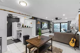 825 NW 13th St, Boca Raton, FL 33486 - Photo 2