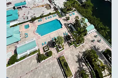 16500 Collins Avenue #2052, Sunny Isles Beach, FL 33160 - Photo 38