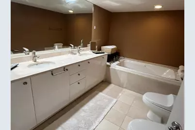 16500 Collins Avenue #2052, Sunny Isles Beach, FL 33160 - Photo 26