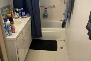 8581 SW 20th Pl, Davie, FL 33324 - Photo 8