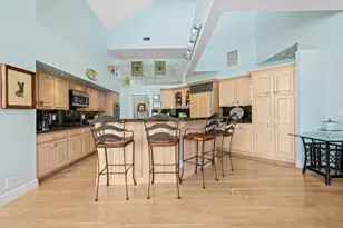 2342 NE 26th St, Lighthouse Point, FL 33064 - Photo 12