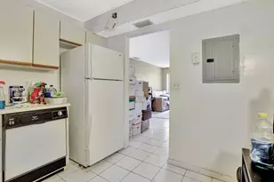 3691 Cocoplum Cir, Margate, FL 33063 - Photo 10