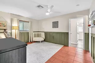 1311 NE 42nd St, Oakland Park, FL 33334 - Photo 32