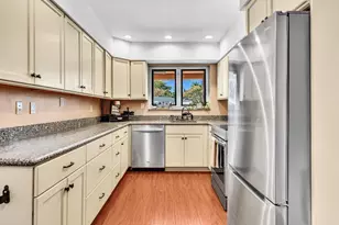 1311 NE 42nd St, Oakland Park, FL 33334 - Photo 18