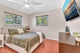 1311 NE 42nd St, Oakland Park, FL 33334 - Photo 28