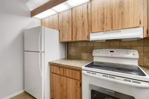 3402 Gardens Dr, Palm Beach Gardens, FL 33410 - Photo 6