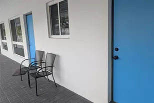 3217 NE 9th St, Pompano Beach, FL 33062 - Photo 12