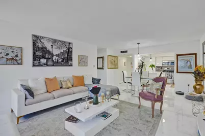 18041 Biscayne Boulevard #503, Aventura, FL 33160 - Photo 2