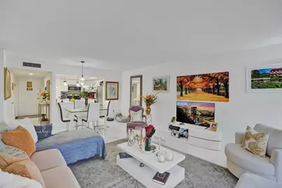 18041 SE Biscayne Boulevard #503, Aventura, FL 33160 - Photo 2