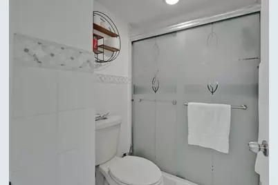 18041 SE Biscayne Boulevard #503, Aventura, FL 33160 - Photo 8