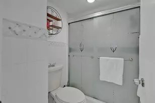 18041 SE Biscayne Blvd Unit, Aventura, FL 33160 - Photo 8