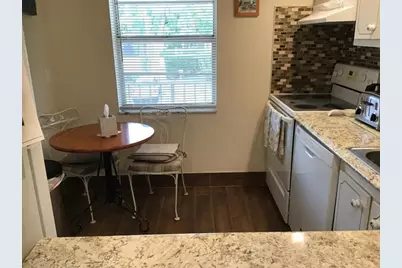 7410 NW 1st Street #202, Margate, FL 33063 - Photo 4