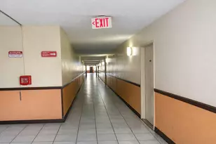 8185 NW 7th St, Miami, FL 33126 - Photo 14