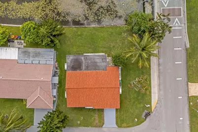 4922 NW 52nd Street, Tamarac, FL 33319 - Photo 24