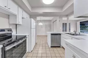 4922 NW 52nd St, Tamarac, FL 33319 - Photo 10