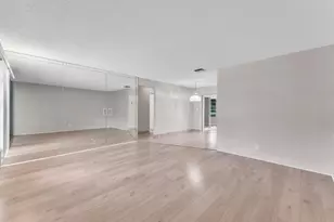 4922 NW 52nd St, Tamarac, FL 33319 - Photo 4