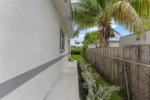 5250 SW 18th St, West Park, FL 33023 - Photo 28