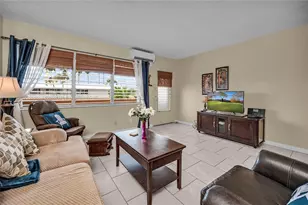 925 SW 11th Ave, Hallandale Beach, FL 33009 - Photo 8