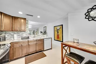 2804 Victoria Way, Coconut Creek, FL 33066 - Photo 8