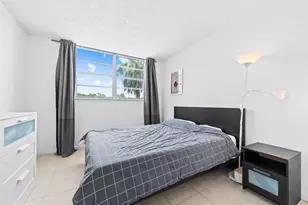 7100 NW 17th St, Plantation, FL 33313 - Photo 8