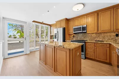1100 SE 5th Court #33, Pompano Beach, FL 33060 - Photo 4