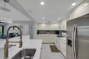 6017 Bayview Dr, Fort Lauderdale, FL 33308 - Photo 10