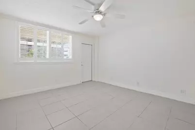 1051 Hillsboro Mile #305E, Pompano Beach, FL 33062 - Photo 20