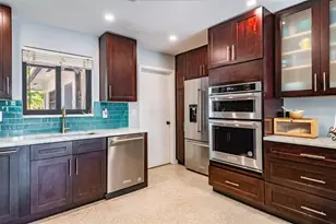 2113 NE 62nd St, Fort Lauderdale, FL 33308 - Photo 14