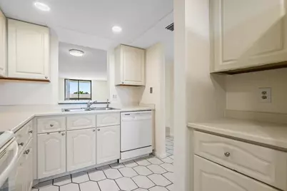 2707 NE 14th Street Causeway #305, Pompano Beach, FL 33062 - Photo 6