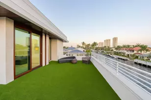 10 Pelican Dr, Fort Lauderdale, FL 33301 - Photo 58