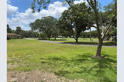 867 Cortez Avenue, The Villages, FL 32159 - Photo 4