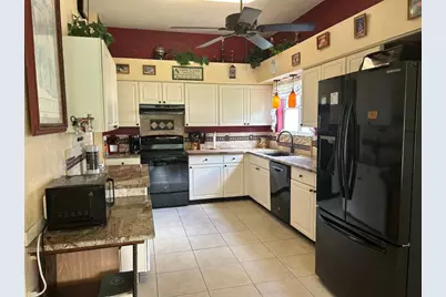 867 Cortez Avenue, Lady Lake, FL 32159 - Photo 2