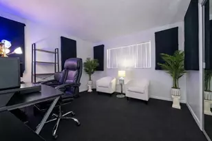 8821 NW 38th Dr, Coral Springs, FL 33065 - Photo 10