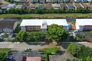 8821 NW 38th Dr, Coral Springs, FL 33065 - Photo 2