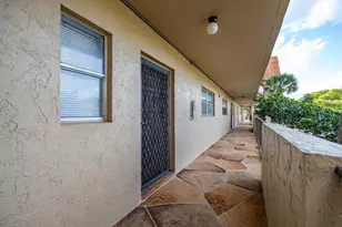 6100 S Falls Cir Dr, Lauderhill, FL 33319 - Photo 18