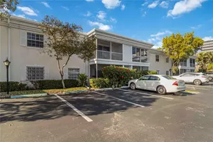 6309 Bay Club Dr, Fort Lauderdale, FL 33308 - Photo 2