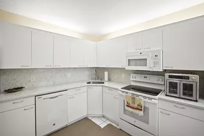 4161 Coral Tree Circle #362, Coconut Creek, FL 33073 - Photo 2