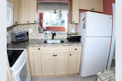 201 N Ocean Boulevard #902, Pompano Beach, FL 33062 - Photo 8