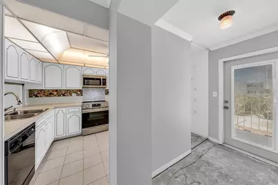 800 SE 4 Street #405, Fort Lauderdale, FL 33301 - Photo 4